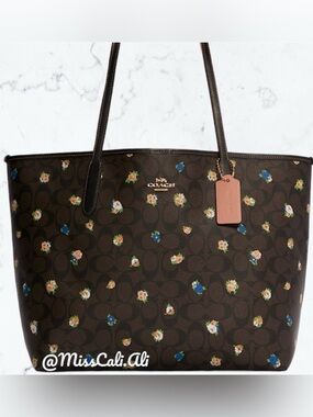 NWT COACH City Tote Bag in Signature Canvas With Vintage Mini Rose